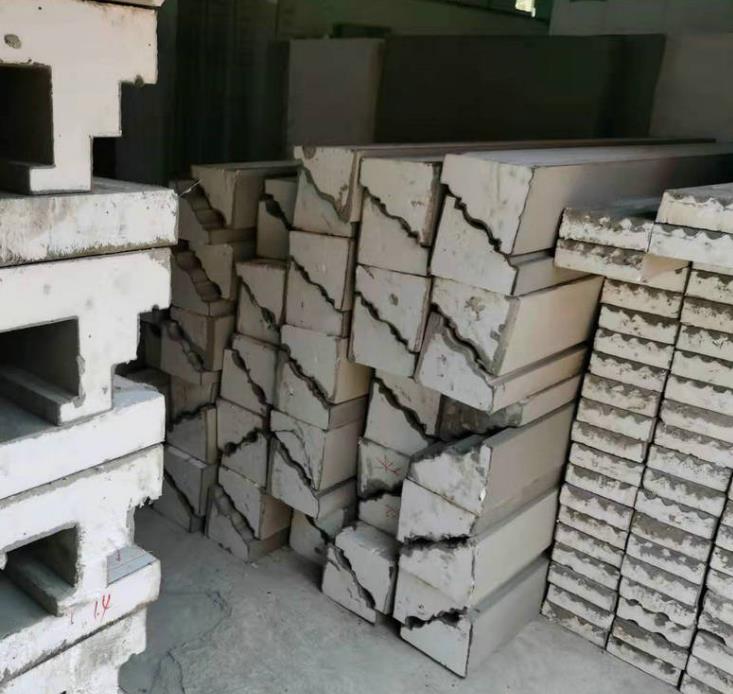 如何搭配eps構(gòu)件更適用于自建房外墻裝飾？